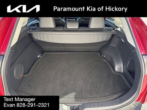 Used 2020 Toyota RAV4 XLE Premium image 11