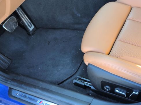 Certified 2024 BMW 330i Sedan w/ M Sport Package image 17