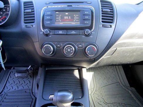 Used 2017 Kia Forte LX w/ LX Popular Package image 14