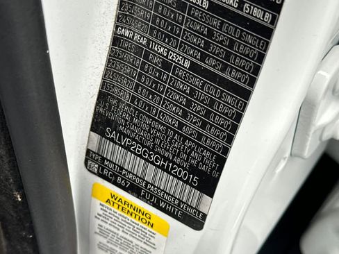 Used 2016 Land Rover Range Rover Evoque SE image 35