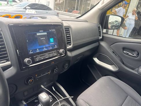 Used 2022 Nissan Frontier SV RWD image 11