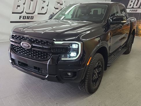 Used 2025 Ford Ranger Lariat w/ Advanced Towing Package AWD/4WD image 16