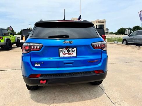 Used 2025 Jeep Compass Trailhawk AWD/4WD image 6