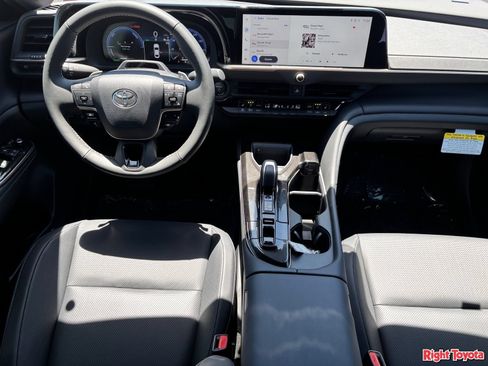 New 2026 Toyota Crown Platinum AWD/4WD image 12