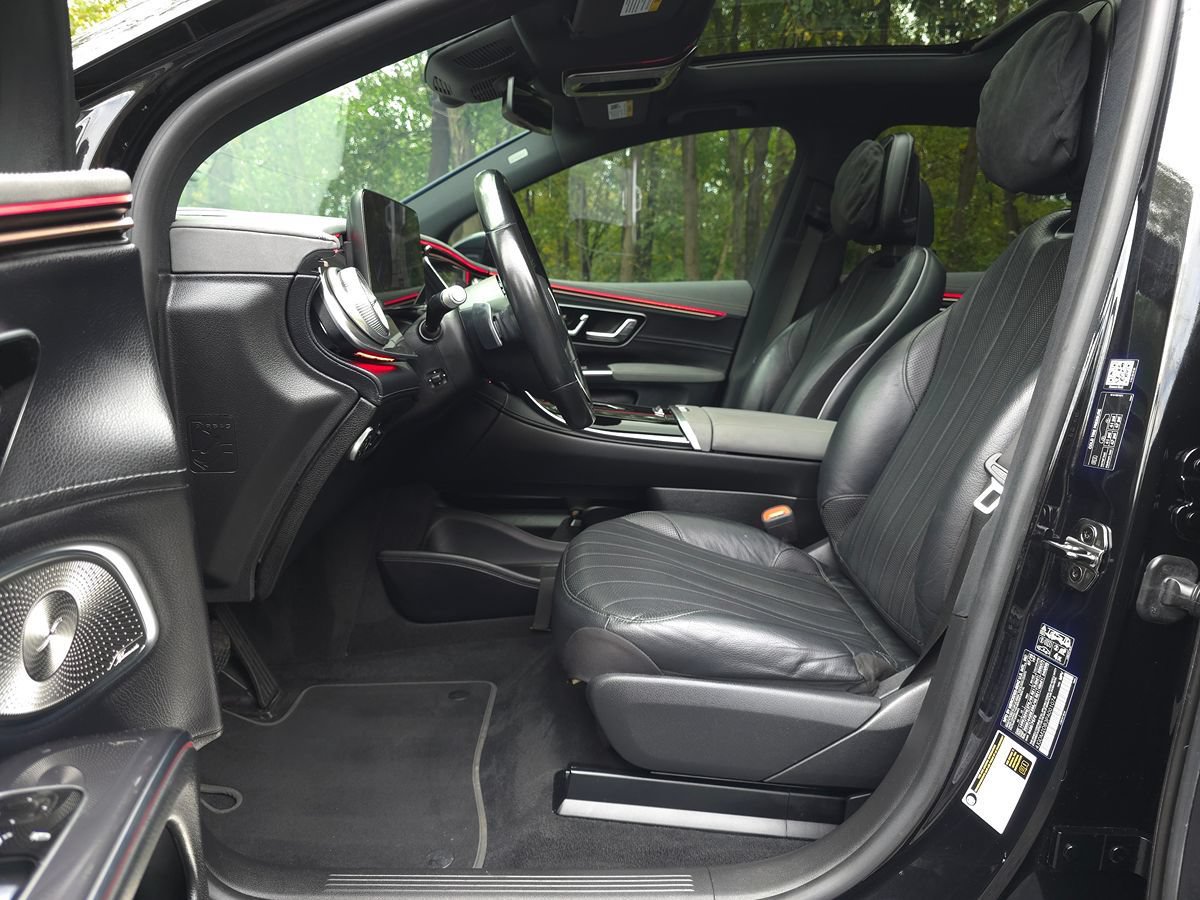 Used 2023 Mercedes-Benz EQS 450+ SUV image 12