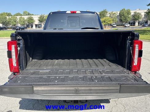 Certified 2025 Ford F250 Lariat w/ Lariat Ultimate Package AWD/4WD image 23