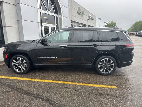 Used 2022 Jeep Grand Cherokee L Overland w/ Advanced Protech Group III AWD/4WD image 10