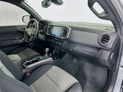 Certified 2023 Toyota Tacoma TRD Off-Road AWD/4WD image 27