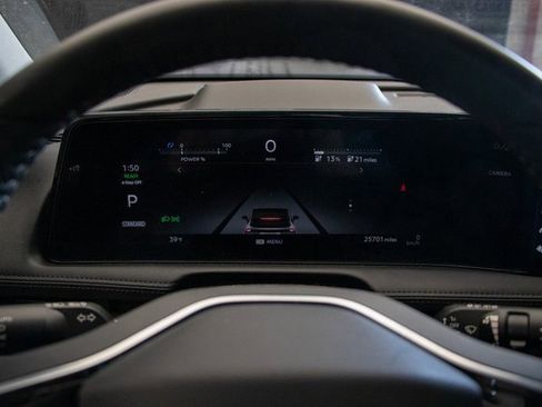 Used 2024 Nissan Ariya FWD image 32