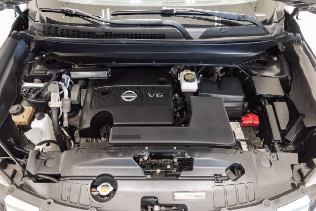 Used 2015 Nissan Pathfinder S FWD image 3
