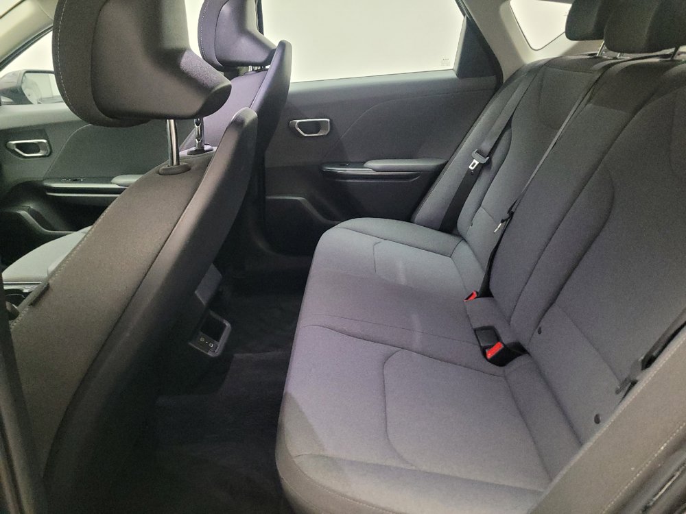 Used 2025 Kia K4 FWD image 18