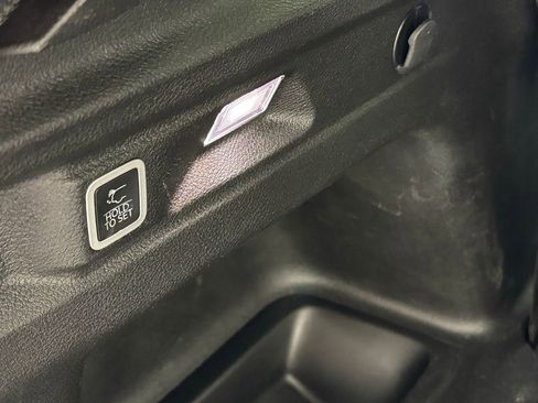 Used 2022 Jeep Grand Cherokee L Laredo w/ Luxury Tech Group I image 39