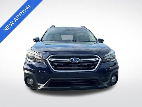Used 2018 Subaru Outback 3.6R Limited AWD/4WD image 8