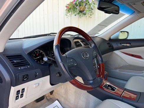 Used 2009 Lexus ES 350 image 4