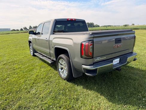 Used 2017 GMC Sierra 1500 SLT w/ SLT Premium Package AWD/4WD image 7