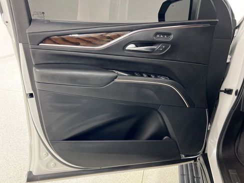 Used 2021 Cadillac Escalade Sport Platinum image 21