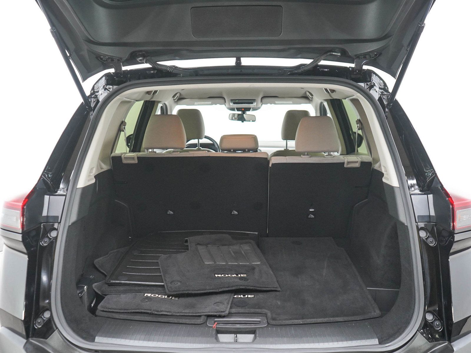 Used 2023 Nissan Rogue SV AWD/4WD image 16