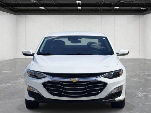 Used 2023 Chevrolet Malibu LT w/ Driver Confidence Package FWD image 2