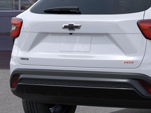 New 2026 Chevrolet Trax RS w/ Driver Confidence Package FWD image 14
