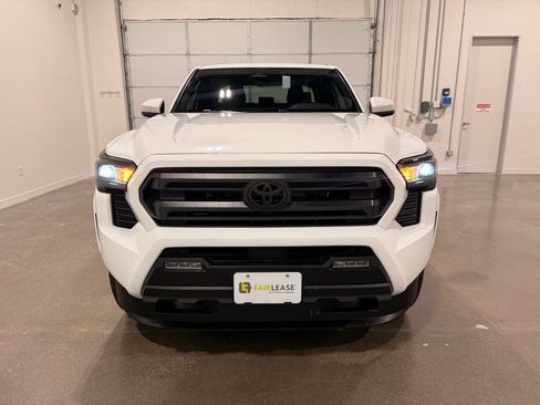 Used 2026 Toyota Tacoma SR5 AWD/4WD image 2