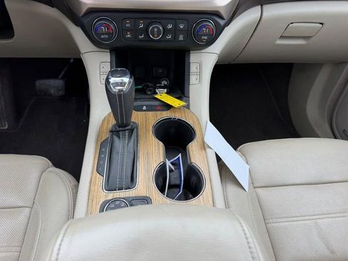 Used 2017 GMC Acadia Denali w/ Technology Package image 18