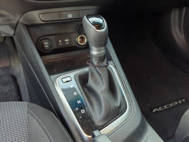 Used 2018 Hyundai Accent SE FWD image 19