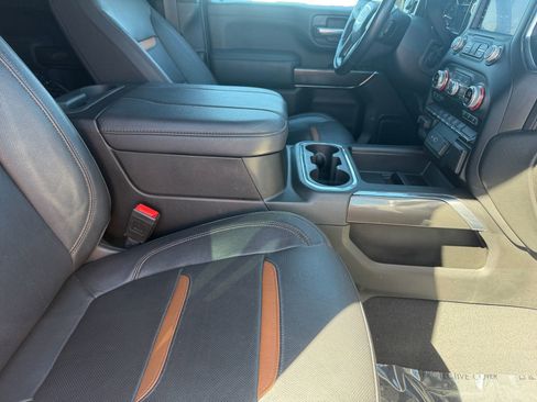 Used 2023 GMC Sierra 2500 AT4 w/ Gooseneck/5TH Wheel Package image 17