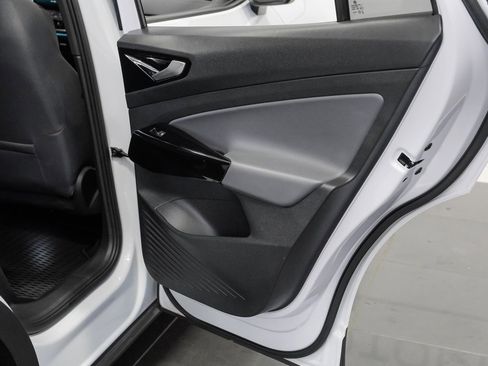 Used 2021 Volkswagen ID.4 Pro w/ ID.4 Protection Package image 45