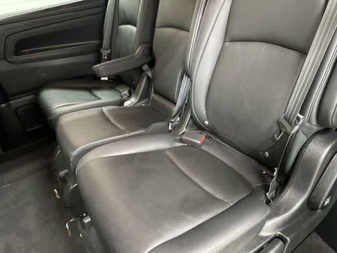 Used 2023 Honda Odyssey Touring image 11