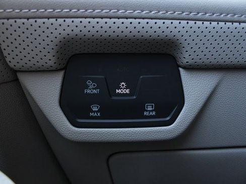 New 2026 Volkswagen Atlas SE image 19