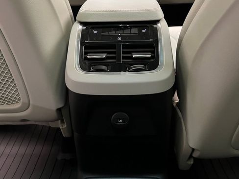 Used 2022 Volvo XC90 T8 Inscription Expression w/ Advanced Package image 16