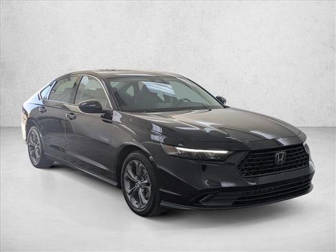 Used 2024 Honda Accord EX image 3