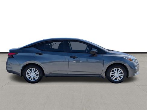 Used 2021 Nissan Versa S image 4