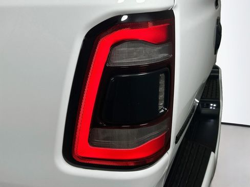 Used 2023 RAM 1500 Big Horn AWD/4WD image 40