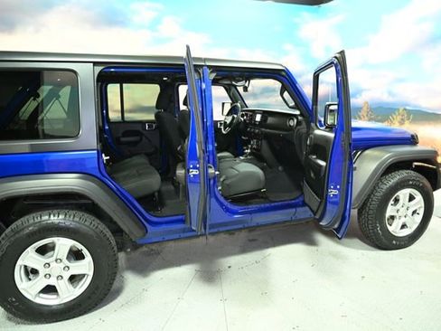 Used 2018 Jeep Wrangler Unlimited Sport S image 50
