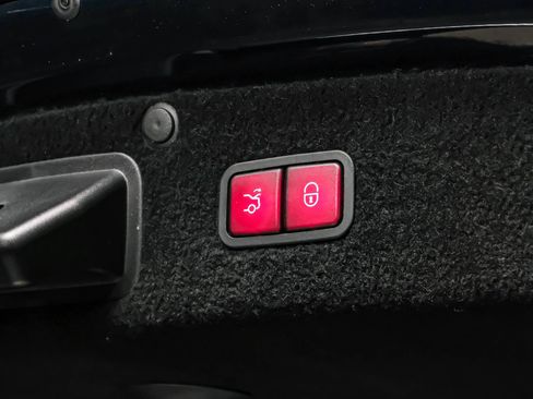 Used 2015 Mercedes-Benz S 550 4MATIC Sedan image 58