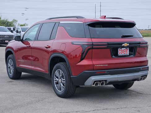 New 2026 Chevrolet Traverse LT FWD image 4