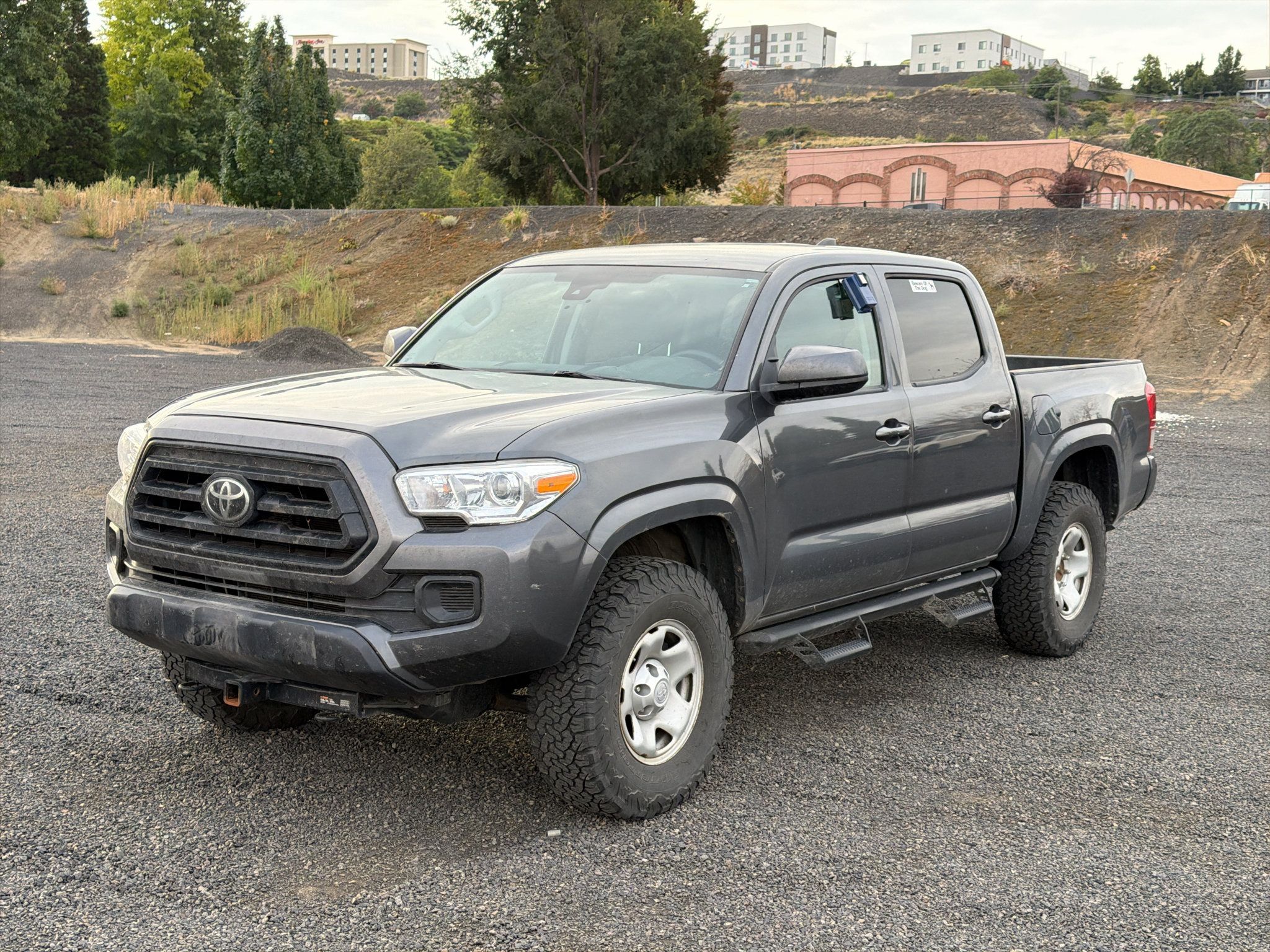 Certified 2022 Toyota Tacoma SR AWD/4WD image 7