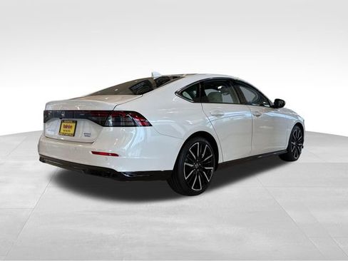 New 2026 Honda Accord Touring image 7
