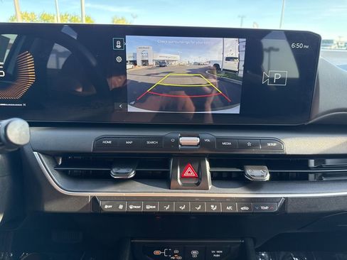 Used 2025 Kia K4 LXS image 25