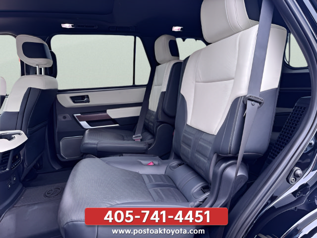 Used 2023 Toyota Sequoia Capstone AWD/4WD image 37