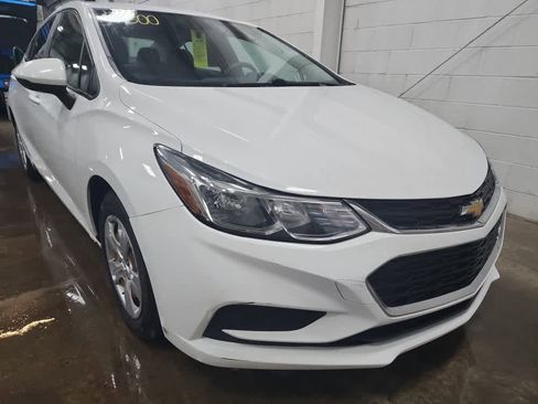 Used 2017 Chevrolet Cruze LS w/ LS Fleet Convenience Package image 2