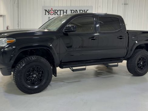 Used 2022 Toyota Tacoma SR5 image 6