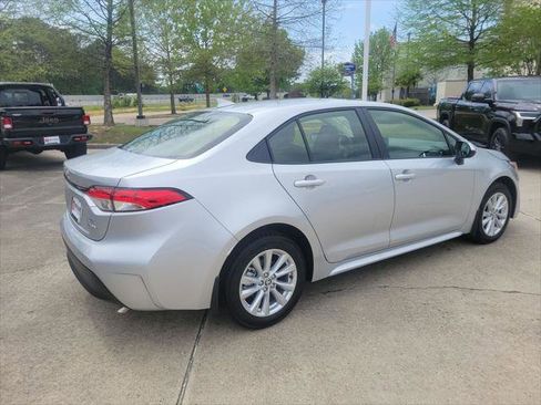 Certified 2026 Toyota Corolla LE w/ LE Premium Package image 7