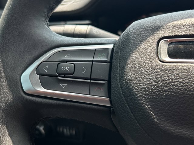 Used 2025 Jeep Compass Limited AWD/4WD image 37
