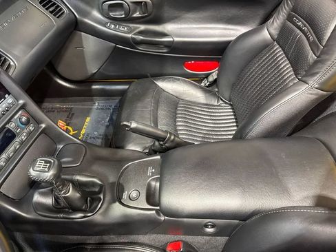 Used 2004 Chevrolet Corvette Convertible w/ Preferred Equipment Group RWD image 87
