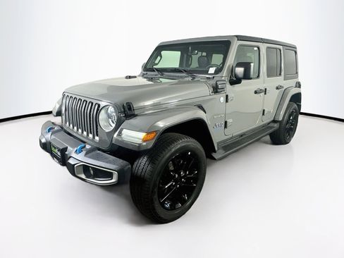 Used 2023 Jeep Wrangler Unlimited Sahara AWD/4WD image 3