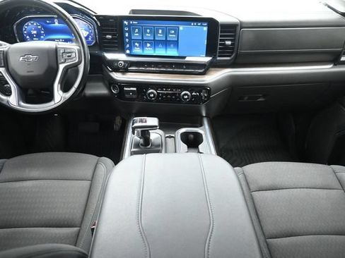 Used 2024 Chevrolet Silverado 1500 LT Trail Boss w/ Protection Package AWD/4WD image 19