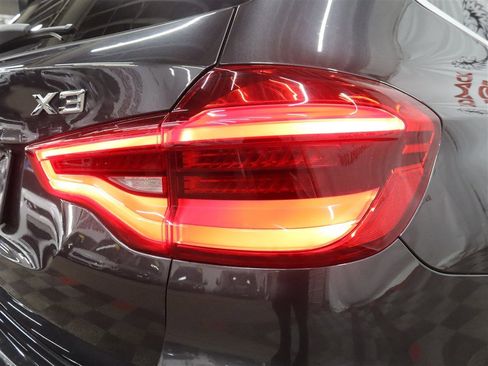 Used 2018 BMW X3 xDrive30i image 9