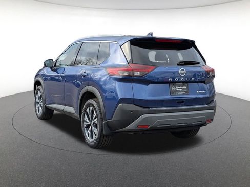 Used 2021 Nissan Rogue SV image 7